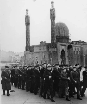 Истребительный отряд Петроградского районного отдела НКВД. 1941 г. Фотограф Б. П. Кудояров. РМИ