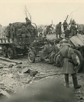 Наступление продолжается. Январь 1944 г. Фотограф Б. П. Кудояров. РМИ