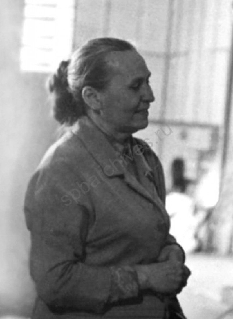 Фотокорреспондент ЛенТАСС З.Д.Байцурова. 1958&nbsp;г. Ленинград. Автор съемки Науменков&nbsp;Н.А. Выкопировка. ЦГАКФФД&nbsp;СПб Бр.&nbsp;49804